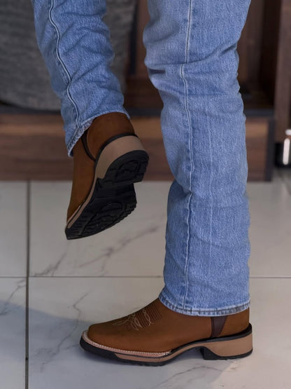 Men's Wide-toe High-top Embroidered  Western Cowboy Boots