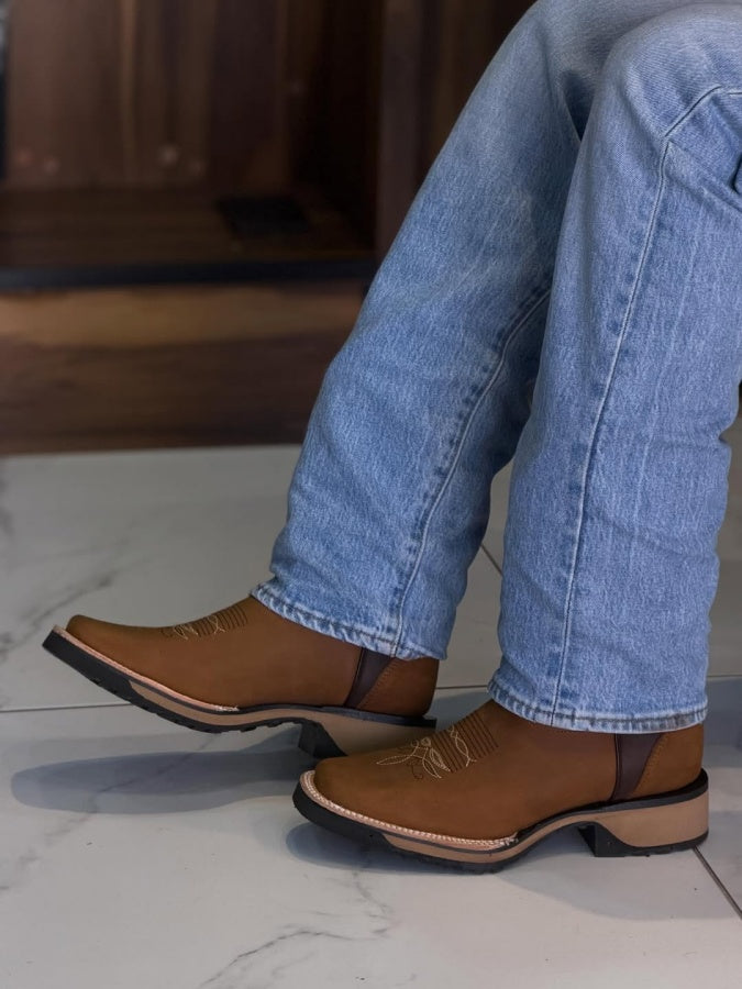 Men's Wide-toe High-top Embroidered  Western Cowboy Boots