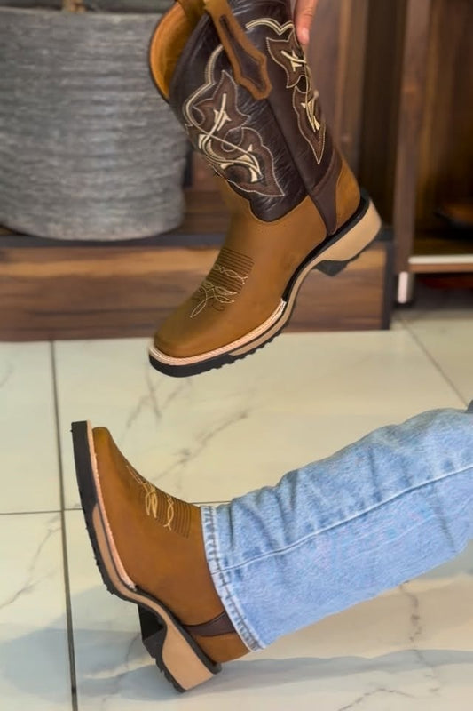 Men's Wide-toe High-top Embroidered  Western Cowboy Boots